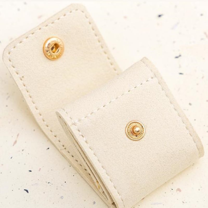 Mini-Reisetasche mit Schmuck